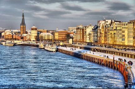 Orașul Düsseldorf și atracțiile sale principale cu descrieri și fotografii
