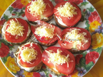 Cukkini sajttal, a fokhagyma és a paradicsom - egy lépésről lépésre recept fotók, beautyinfo (recept) Cukkini sajttal, fokhagymával és paradicsommal - lépésről lépésre recept fotókkal, beautyinfo