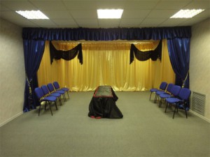 Як повинен бути оформлений траурний зал для прощання з покійним, міська служба ритуальних послуг