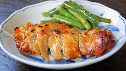 Как да готвя пиле къри с Udon юфка