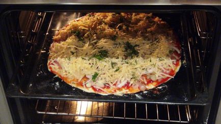 Як приготувати піцу з сиром в домашніх умовах в духовці