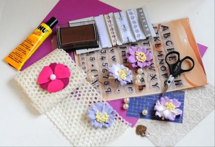 Hogyan készítsünk egy üdvözlőlap napján szerelmesek a szakterületen scrapbooking