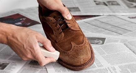 Як прибрати потертості на взуття
