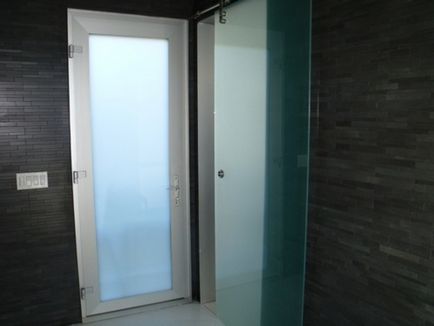 Як вибрати двері у ванну кімнату на що звернути увагу при виборі конструкції і конкретного