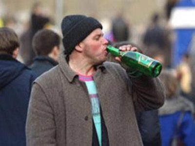 Cum să evacuezi un alcoolic dintr-un nuanțe de apartament și motive pentru evacuare