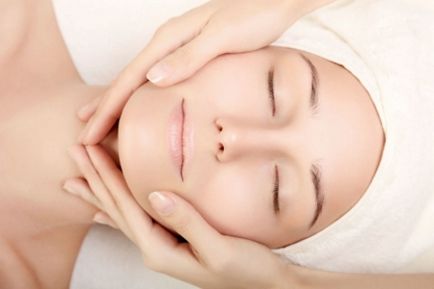 Класичний масаж обличчя ефект від процедури і схема проведення