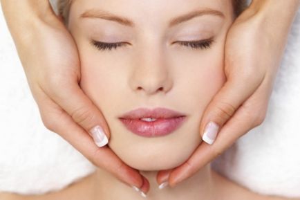 Класичний масаж обличчя ефект від процедури і схема проведення