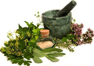 Tratamentul medicamentelor folclorice cu preparate din plante medicinale și rețete folclorice