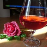 Лікер з пелюсток троянди в домашніх умовах - простий рецепт