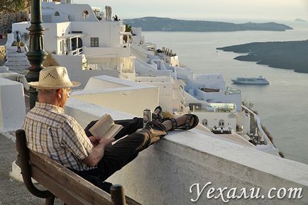 Cele mai bune fotografii ale insulelor Santorini și hoteluri, apusuri de soare și pisici