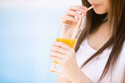 Любіть пити через соломинку 7 несподіваних наслідків цієї звички