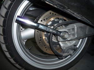 Schimbați cauciucul din spate kawasaki zzr 1200