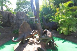 Mini-golf dino parc - divertisment în Phuket pentru întreaga fotografie de familie și descrierea cum se ajunge acolo