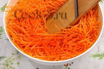 Морква по-корейськи з грибами - покроковий рецепт з фото, закуски