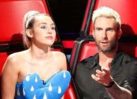 A mentorok amerikai show „hangja” Adam Levine és Miley Cyrus fenyegetőzött, hogy megzavarják a 11 szezonban tervezet