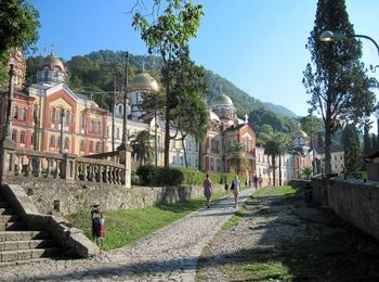 Noua Manastire Athos (Abhazia) istorie, descriere, răspunsuri, fotografie