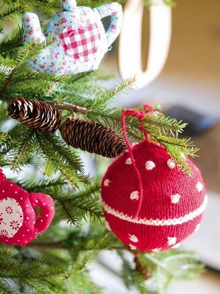 Karácsonyi dekoráció kötött díszek kezük (játékok) Karácsonyi dekoráció kötött díszek kezük