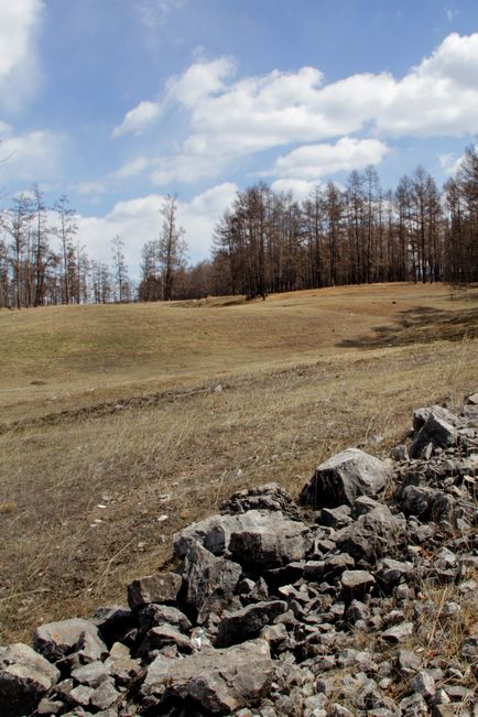 Cultura funerară a lui Buryats este comunicată de președintele consiliului comunităților șamanilor din regiunea Baikal