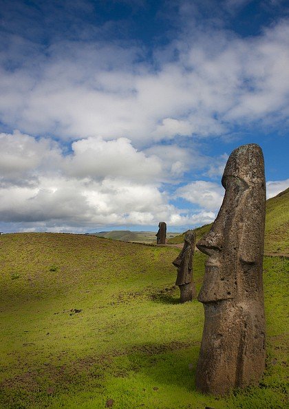 Insula Easter statui, legende, fapte, descriere generala, fotografii si video