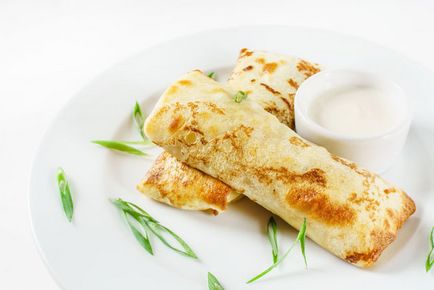 Печемо млинці на Масляну, смачні начинки для млинців, офіційний сайт кулінарних рецептів юлии