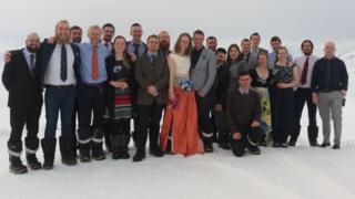 Prima nuntă britanică din Antarctica - serviciul rusesc bbc