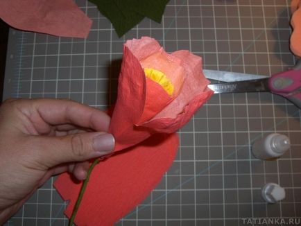 Bujor din hârtie - floare cu mâinile proprii