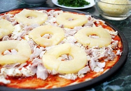 Pizza cu rețete de ananas și pui, ls