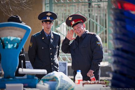 De ce pot face fotografii și clipuri video ale oficialilor și polițiștilor, jurnalist