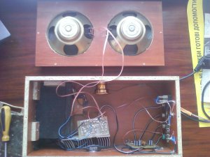 Boombox portabil în limba ucraineană - jurnal de tehnică electronică practică (datagor practic