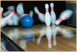 Distribuirea jocului de bowling - istorie de bowling