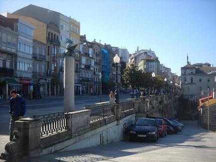 A történet egy spanyolországi utat jelentés egy utat Vigo
