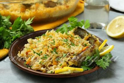 Hal zöldségekkel és rizzsel a sütőben recept egy fotó