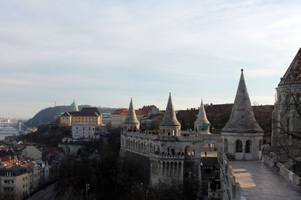 Bastionul pescarilor - un castel favorit al turistilor din Budapesta