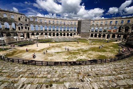 Amfiteatrul roman al orașului Pula