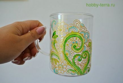 Pictați o cană de sticlă în motive orientale, hobbiterra este busola dvs. în lumea hobby-urilor