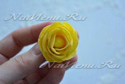 Rose de mastic pentru tort, clasă de master cu fotografie pas-cu-pas