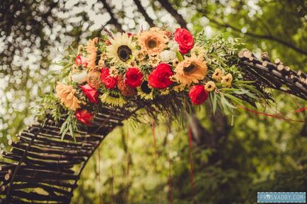 Ceremonie de vizitare rustică a floarei soarelui și a unui copac la nunta sergei și natalya