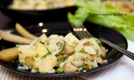 Saláta a burgonya és savanyúság - a recept képpel, az étel az élet