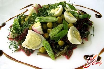 Salată de varză de mare delicioasă și sănătos de alge pe masa ta