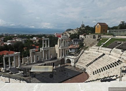 A legtöbb bolgár Tour Wang, Plovdiv és Bulgária szentély, felülvizsgálatát Karela turista (Bulgária) A legtöbb bolgár Tour Wang, Plovdiv és Bulgária szentély, hogy vizsgálják felül a turista Karela