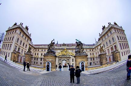 Excursii independente în jurul orașului Praga