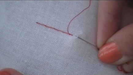 Secretele de broderie sub forma unui set - trage cu un ac