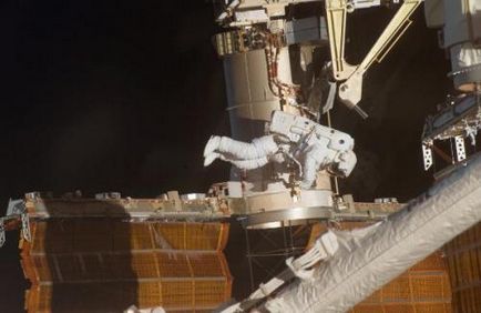 Сім цікавих фактів про те, як космонавти виходять у відкритий космос, наука для всіх простими