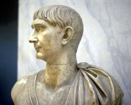 Sculptural portret în Roma învecinată - răscrucea de modă