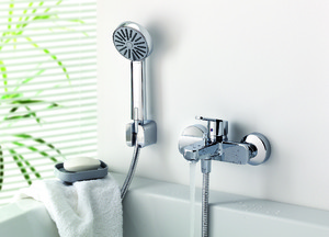 Mixer pentru baie cu criterii de selecție pentru duș, soiuri și instalare