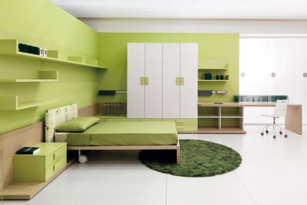 Dormitor în culoarea verde