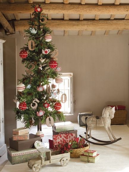 Idei elegantă cum să decorezi un pom de Crăciun