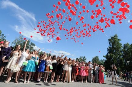 Poezii pentru lansarea de mingi la balul - cele mai bune opțiuni, în cazul în care bucuria