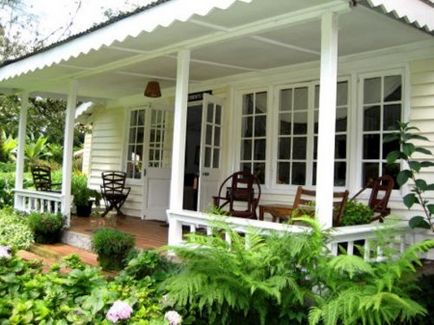 Épület egy tornác, veranda lehetőségek egy magánházban, hasznos tippek, amikor kiválasztják