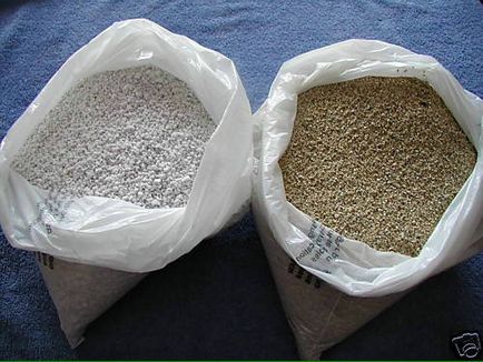 Substraturi perlite și vermiculite